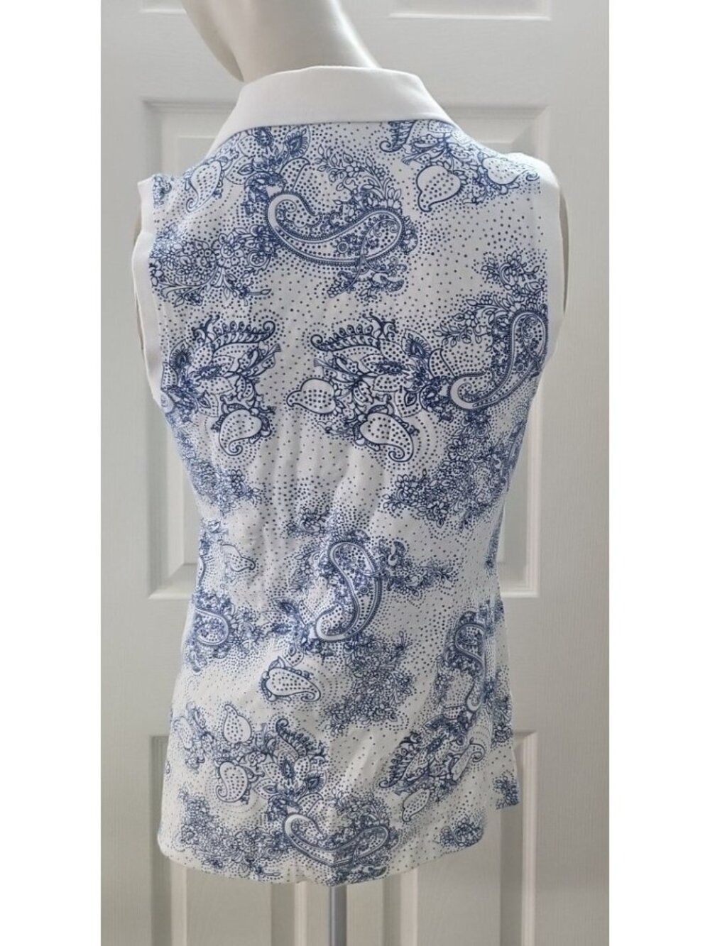 Tommy Hilfiger Sleeveless Golf Polo M Blue White Paisley Tennis Top Country Club - Picture 5 of 13